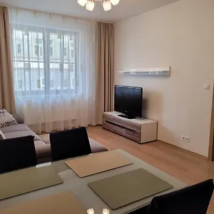 apartment-svahova.karlovyvary-hotels.com/