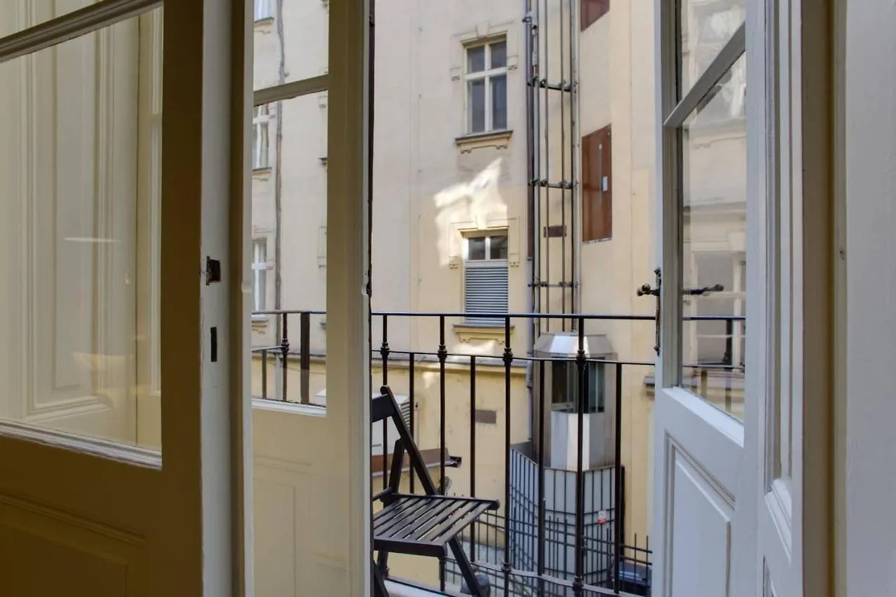 Bright Prague Havelska Apartment